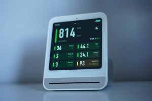 surveillez votre pression artérielle facilement à domicile grâce à nos conseils et équipements de mesure fiables pour une meilleure gestion de votre santé.