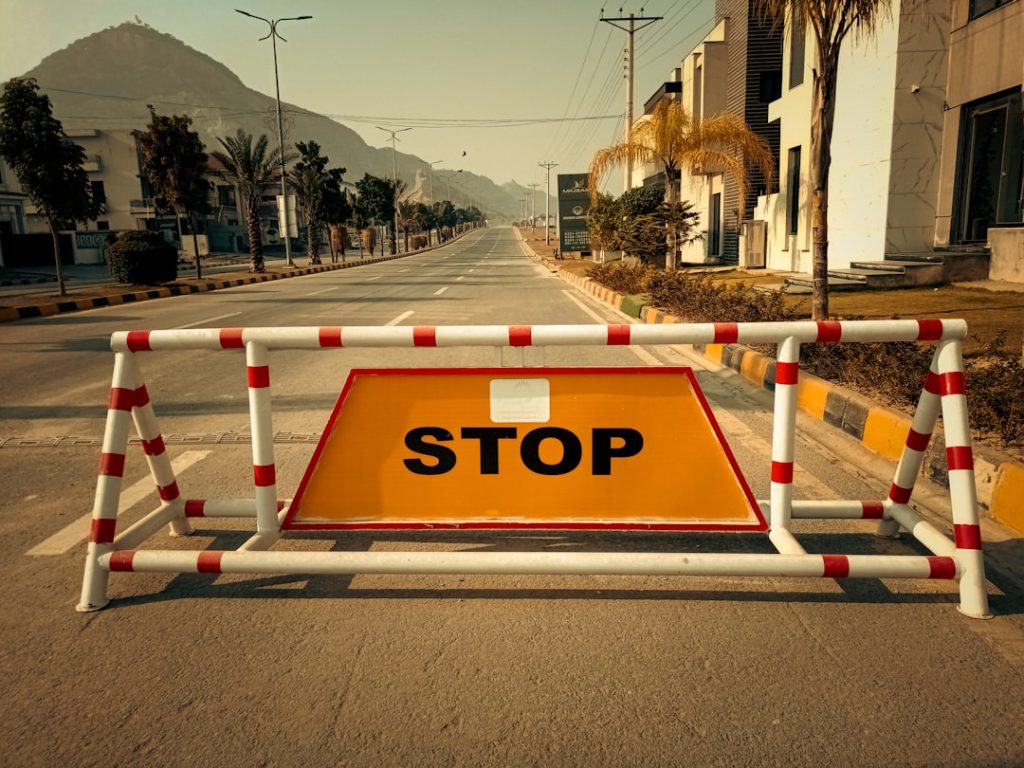 d&eacute;couvrez des conseils essentiels et des informations pratiques pour assurer votre s&eacute;curit&eacute; routi&egrave;re et prot&eacute;ger tous les usagers de la route.