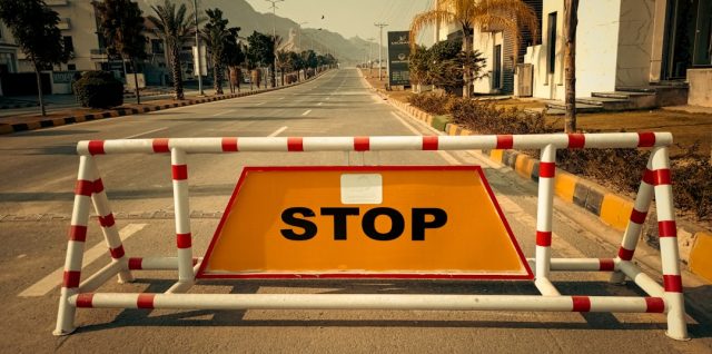 découvrez des conseils essentiels et des informations pratiques pour assurer votre sécurité routière et protéger tous les usagers de la route.